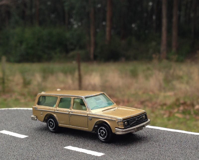 Illustration for article titled Wagon Wednesday: Majorette Volvo 245 DL Estate (Brown Wagon!!)